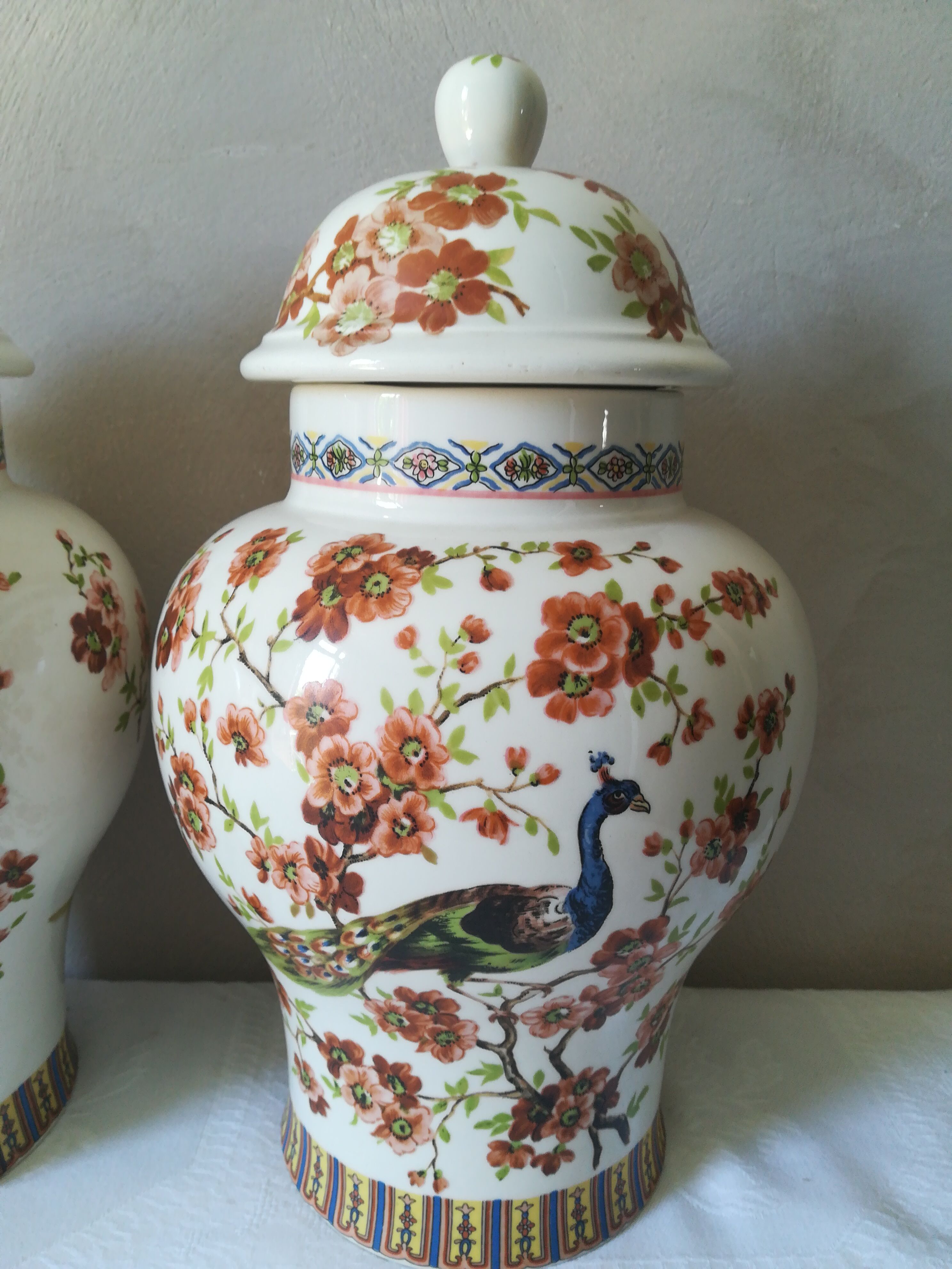 Pair of potiches in faience