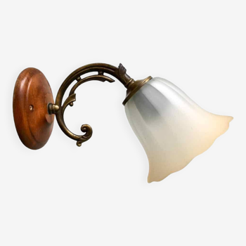 Frosted glass tulip wall light