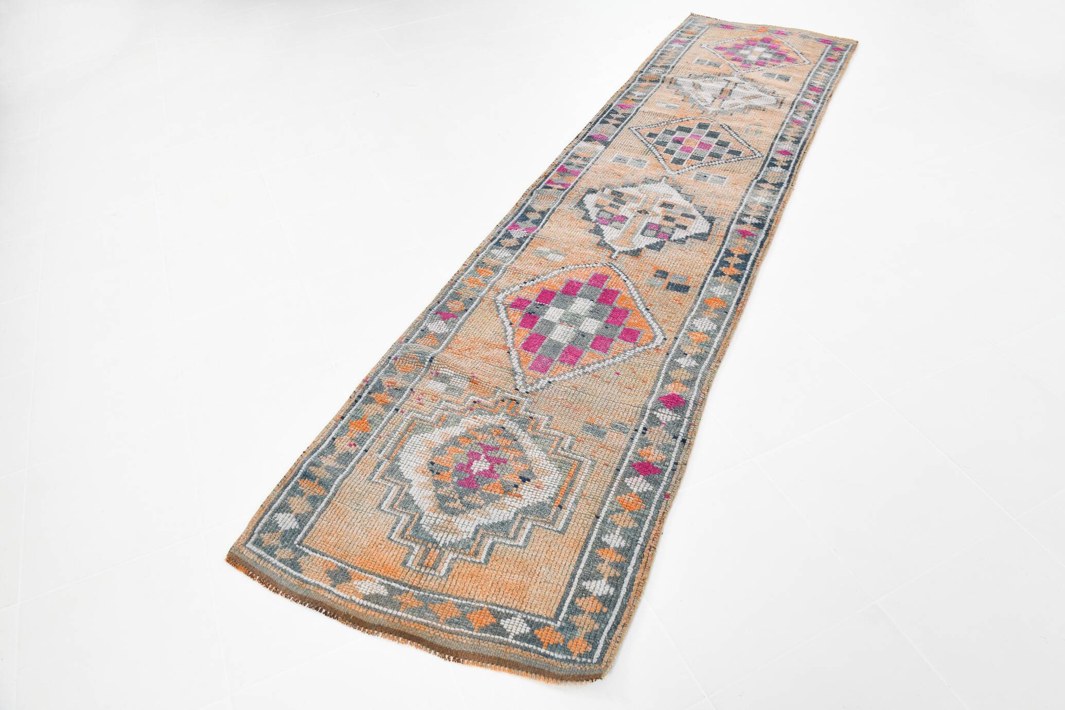 Fuchsia Vintage Oushak Runner Rug, Turkish Wool Hallway Carpet, 86x341 Cm
