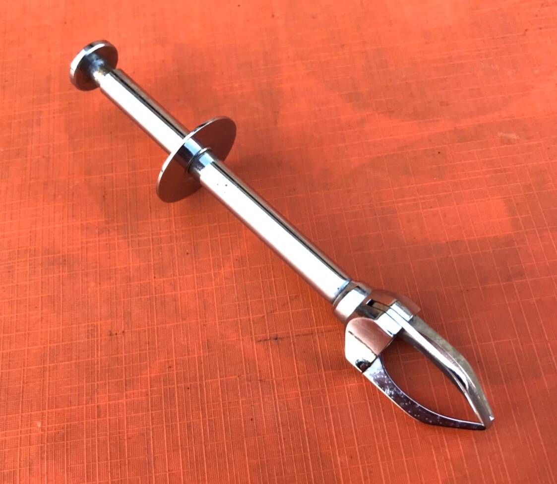 1960s Stainless Steel Ice/Sugar "Crab" Tongs Push Button