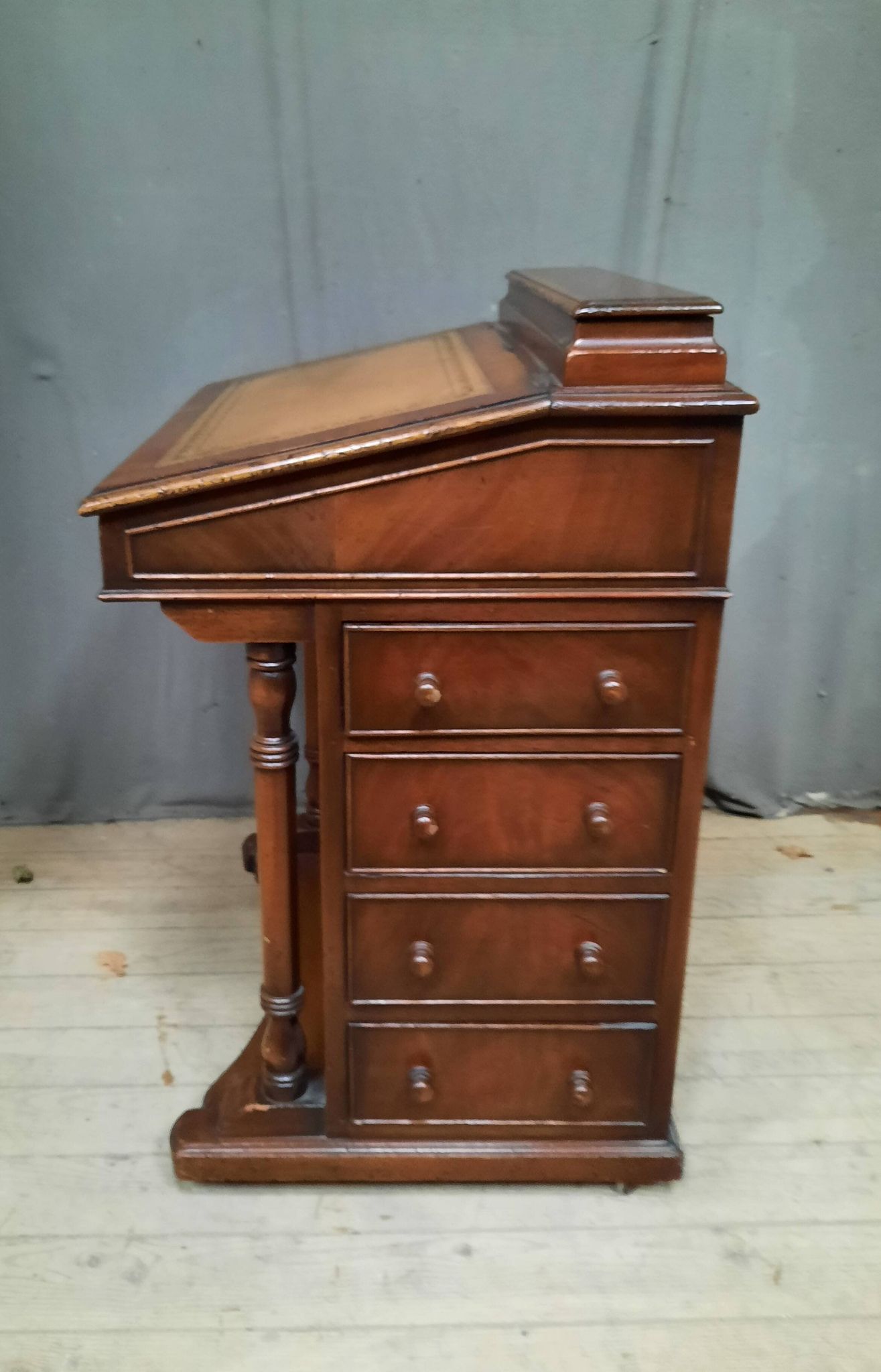 Deavenport Mahogany Desk
