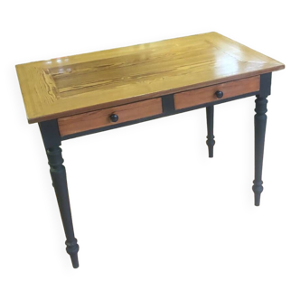 Desk table