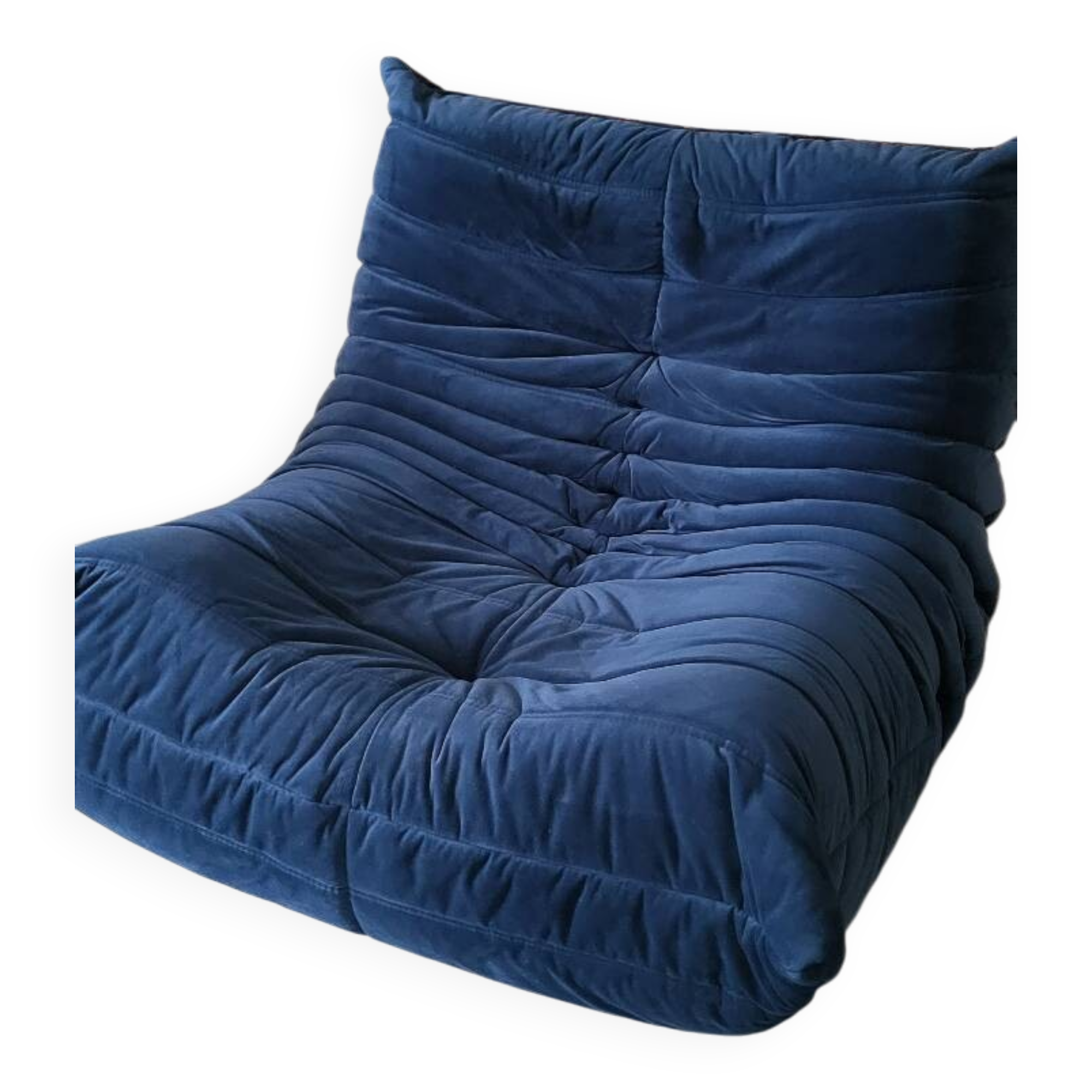 Chauffeuse Togo Ligne Roset bleu roi