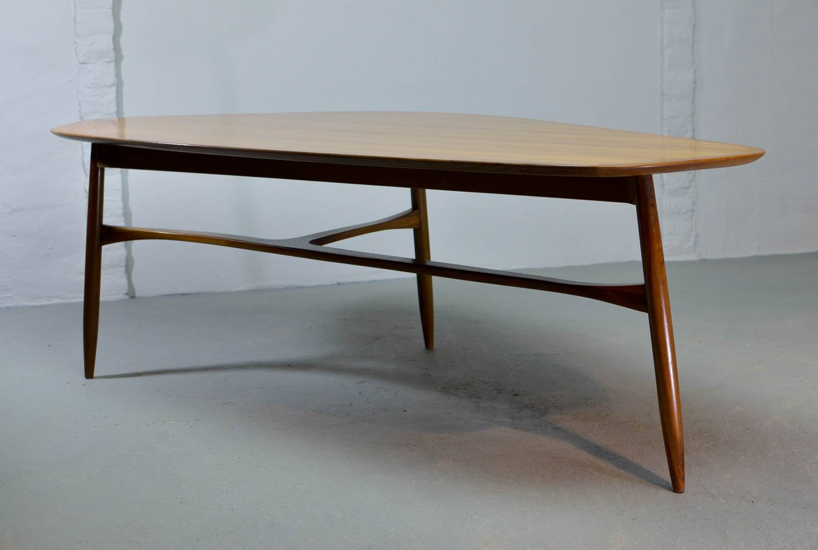 Table basse en forme de rein laquée de forme libre Svante Skogh, Suède, années 1960