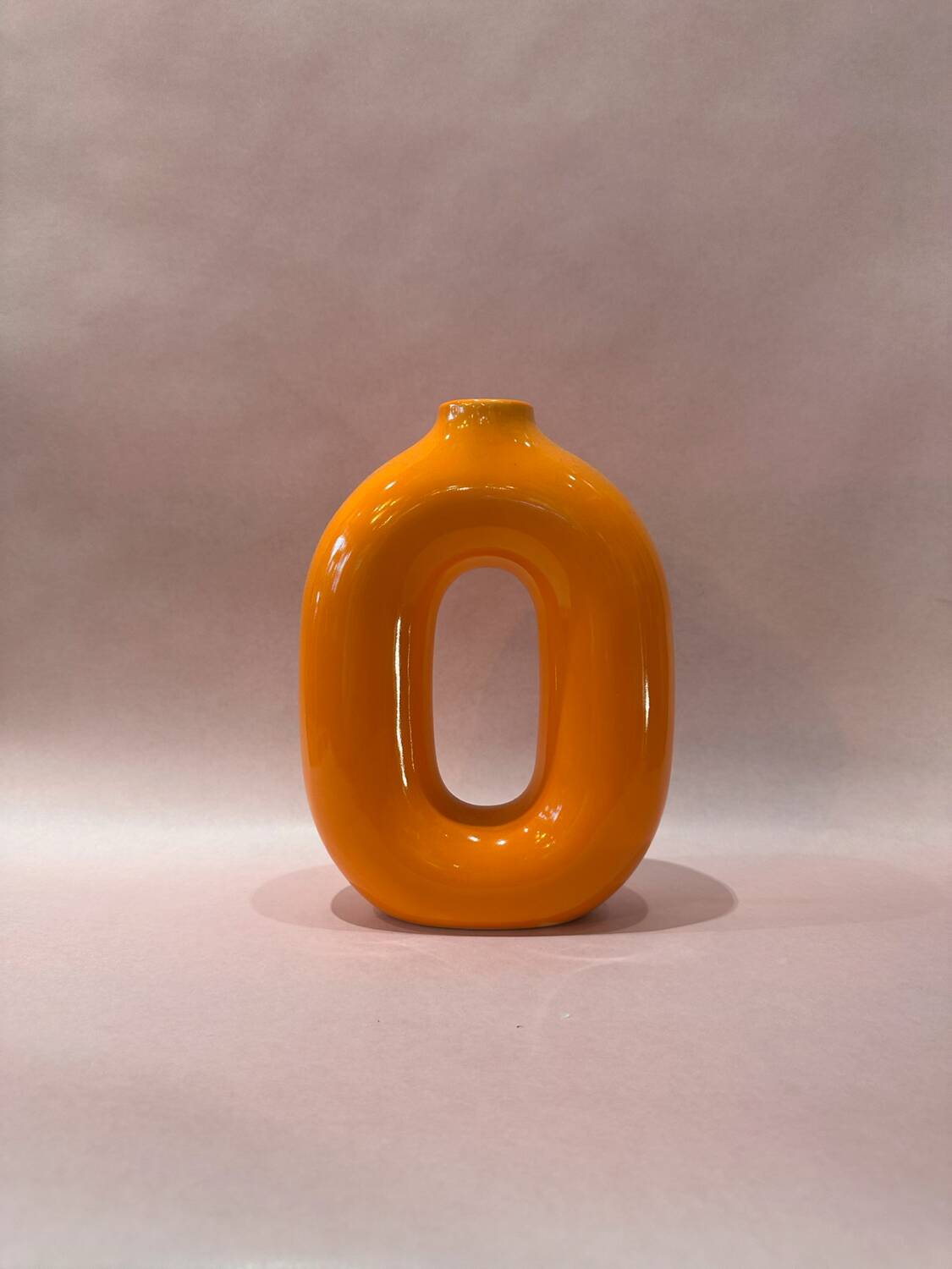 Vase circulaire orange