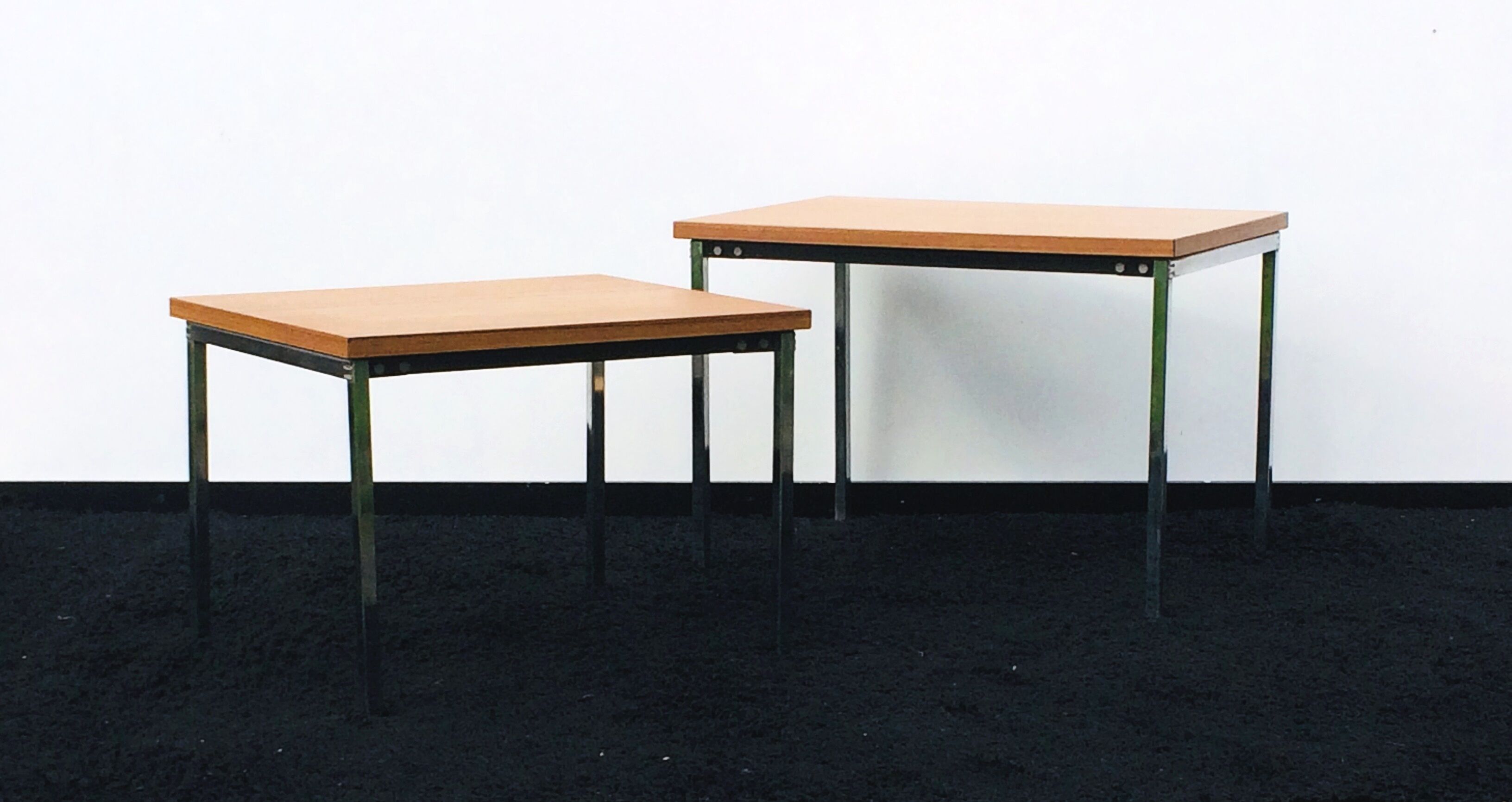 Pair coffee tables by Pierre Guariche for Meurop 60