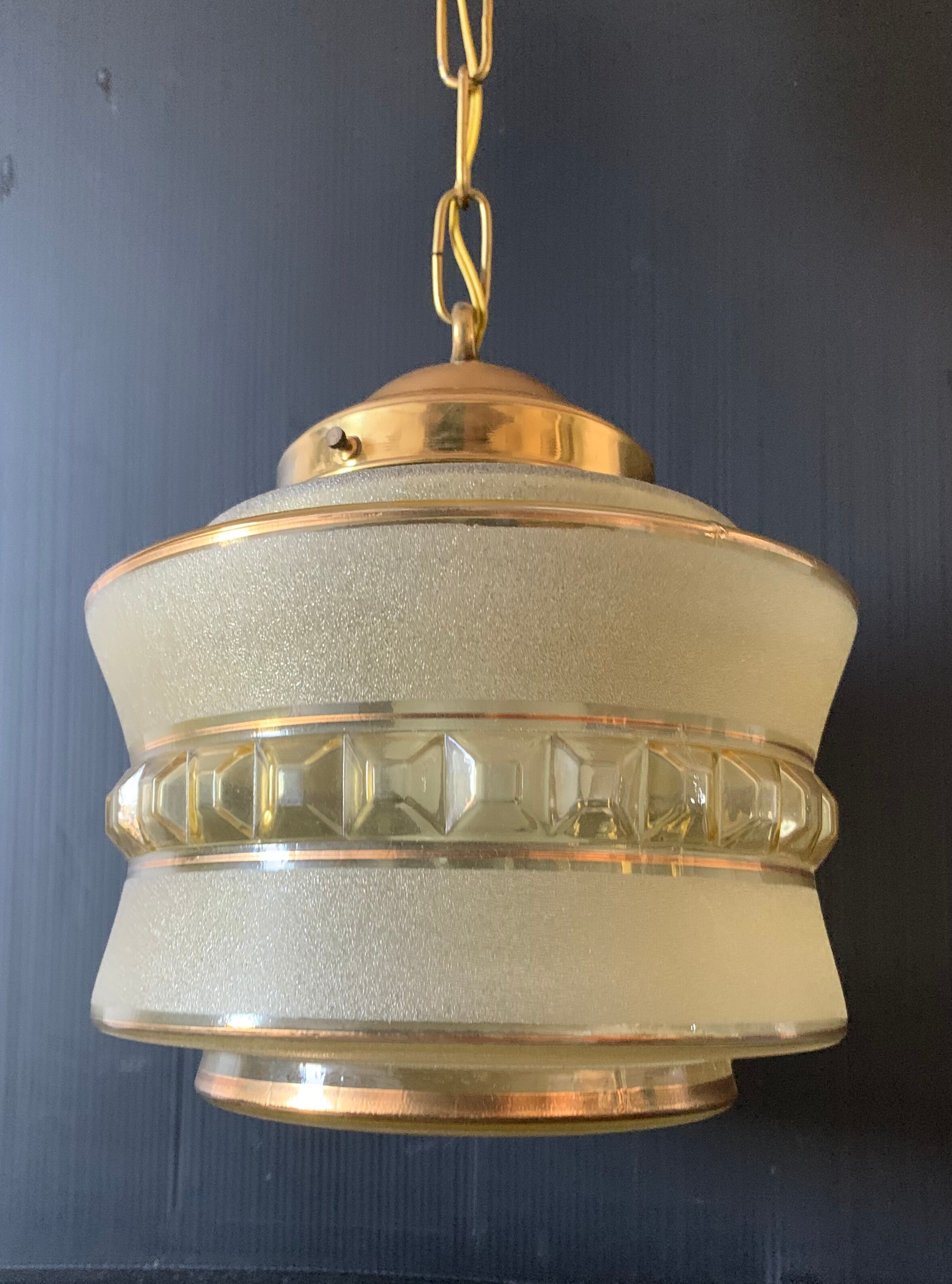 Vintage globe suspension