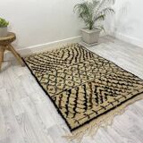 Handcrafted Moroccan Berber carpet 174 x 116 CM