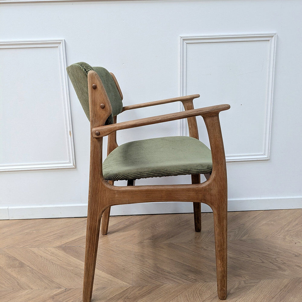 Erik Buch vintage chair in oak and velvet