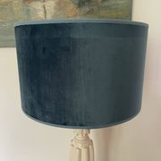 Lampe en bois sculpté Blanc d’Ivoire