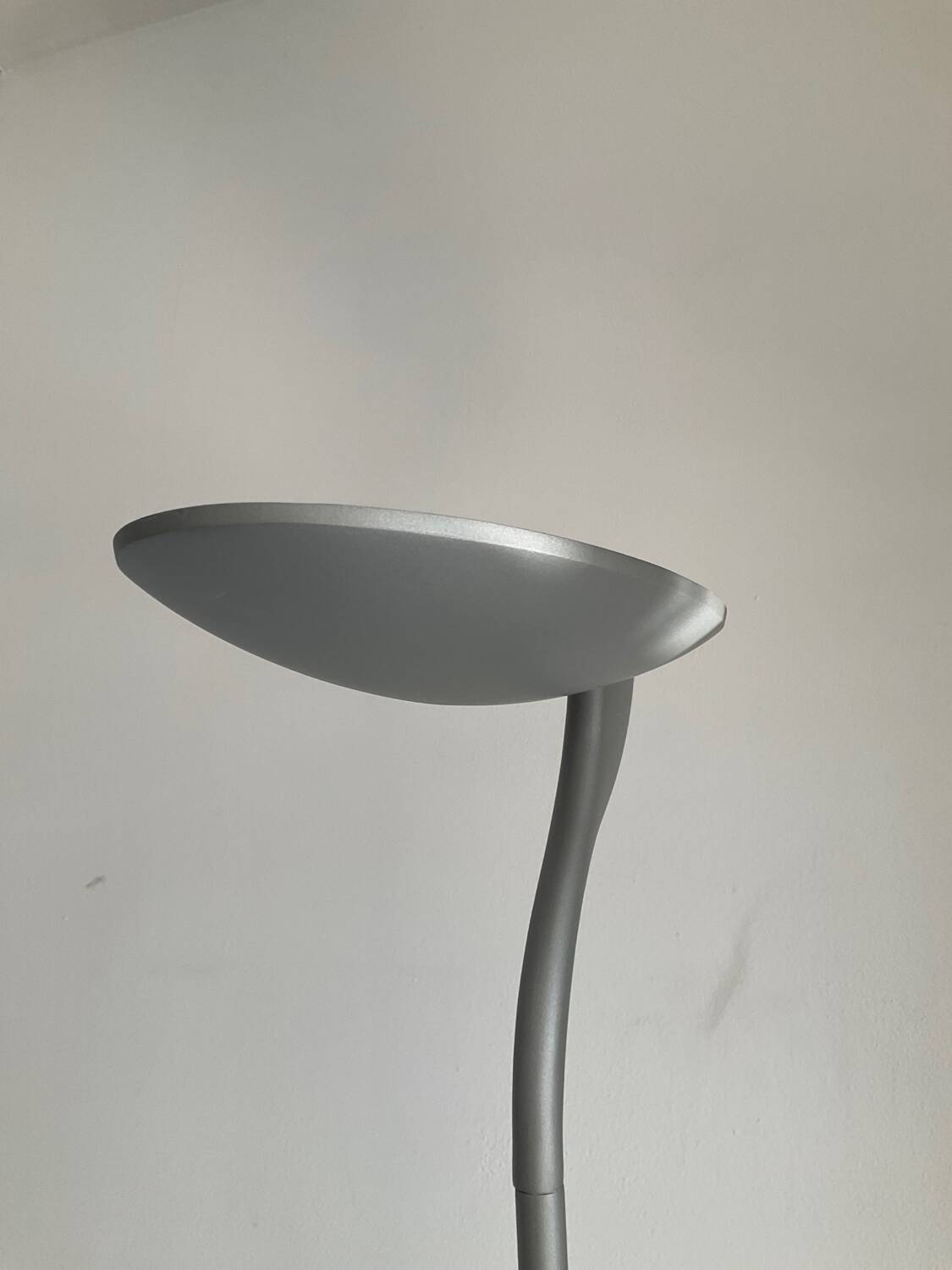 Italian floor lamp from the 80s
