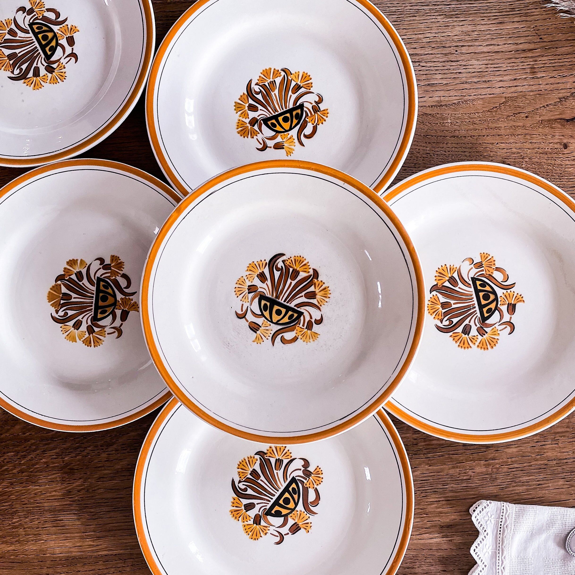 Suite of 6 Creole plates and montereau Oeillet