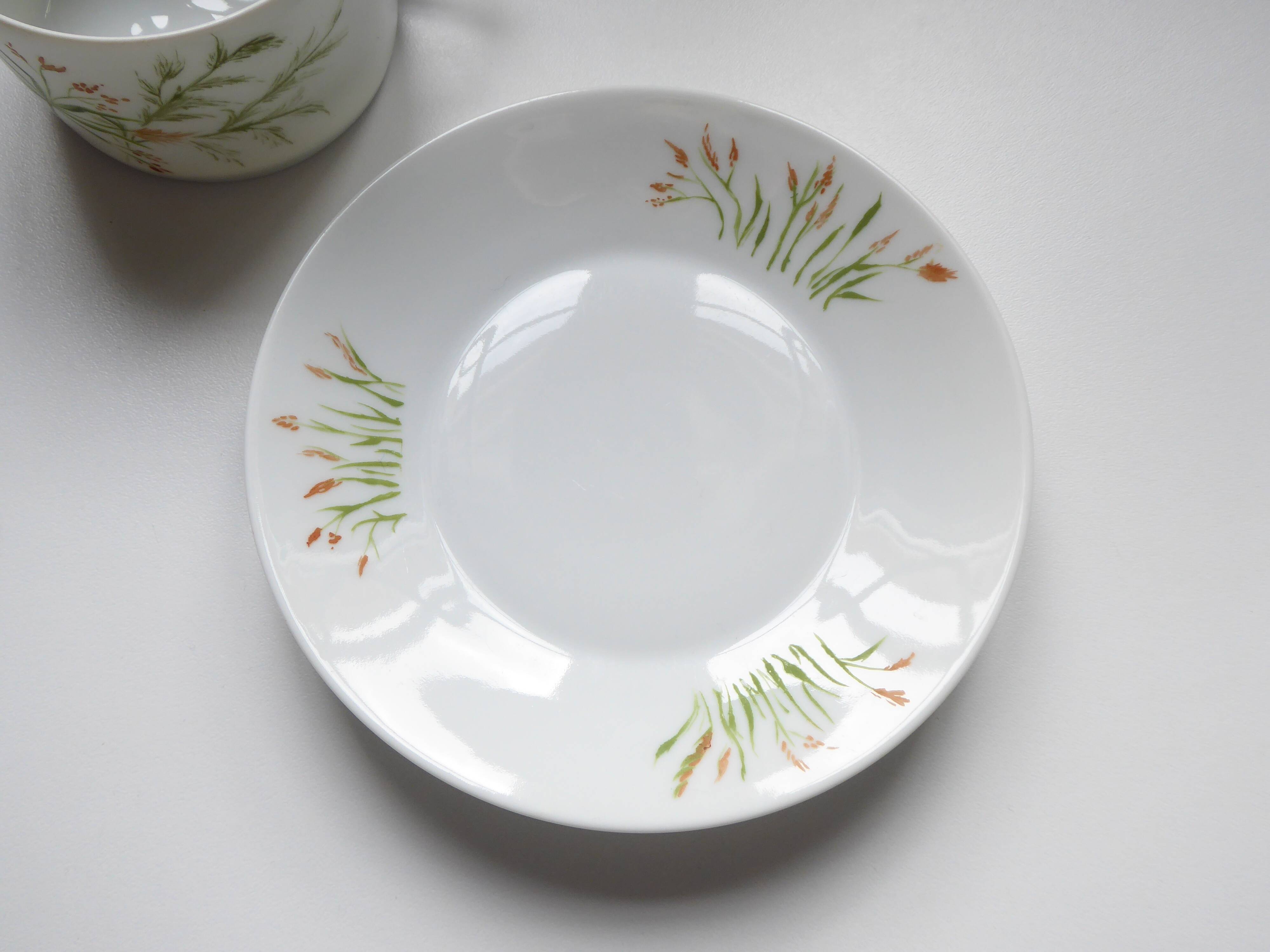 Tasse en porcelaine de Limoges