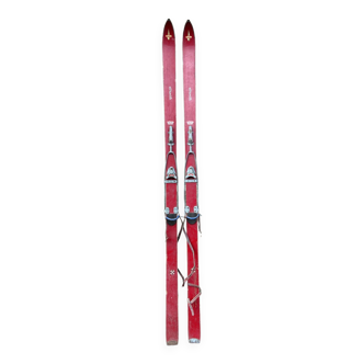 Vintage wooden skis