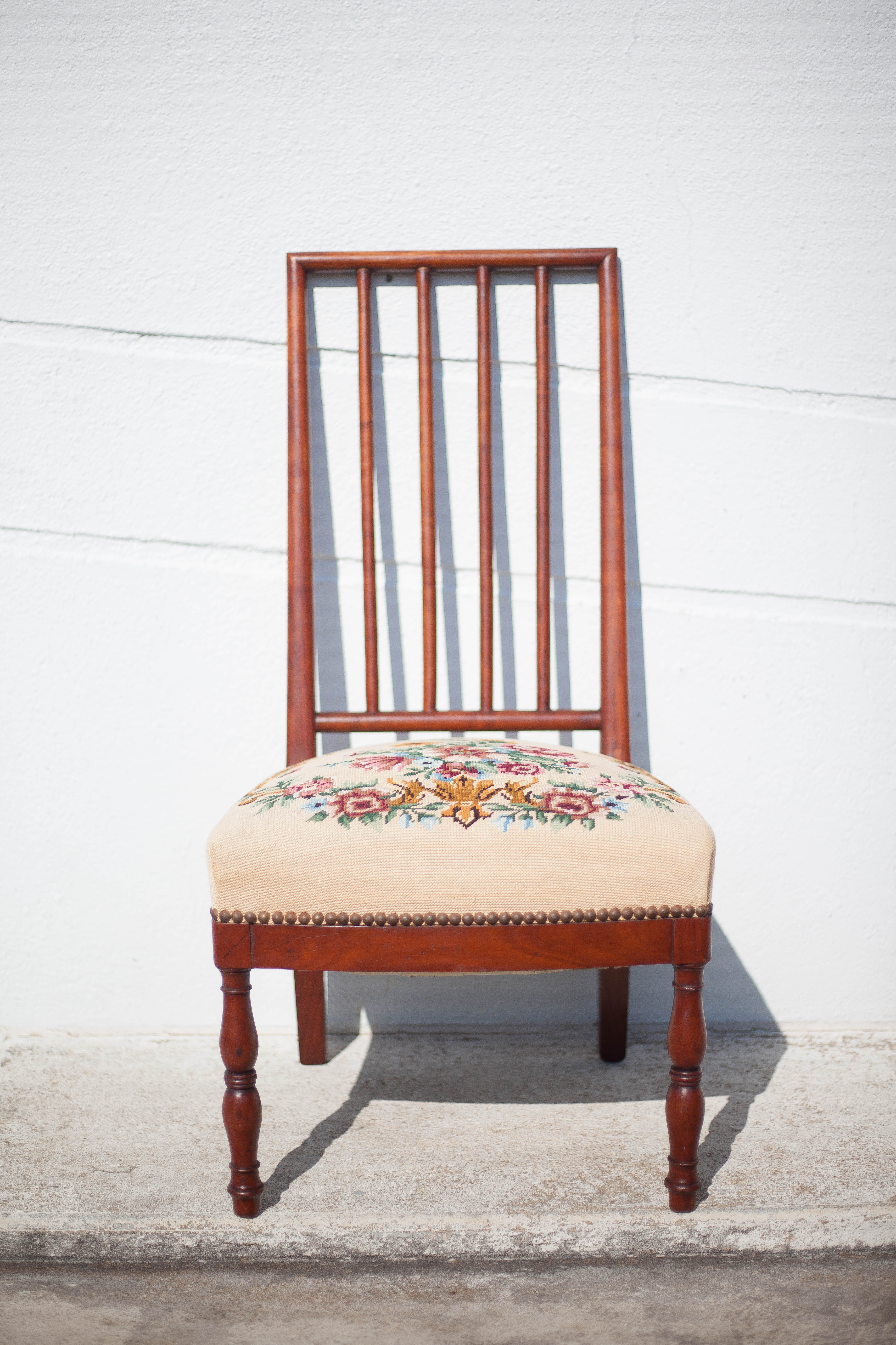 Wooden nurse chair with upholstery seat