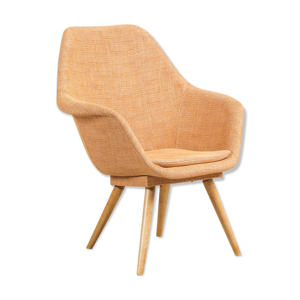 fauteuil par miroslav