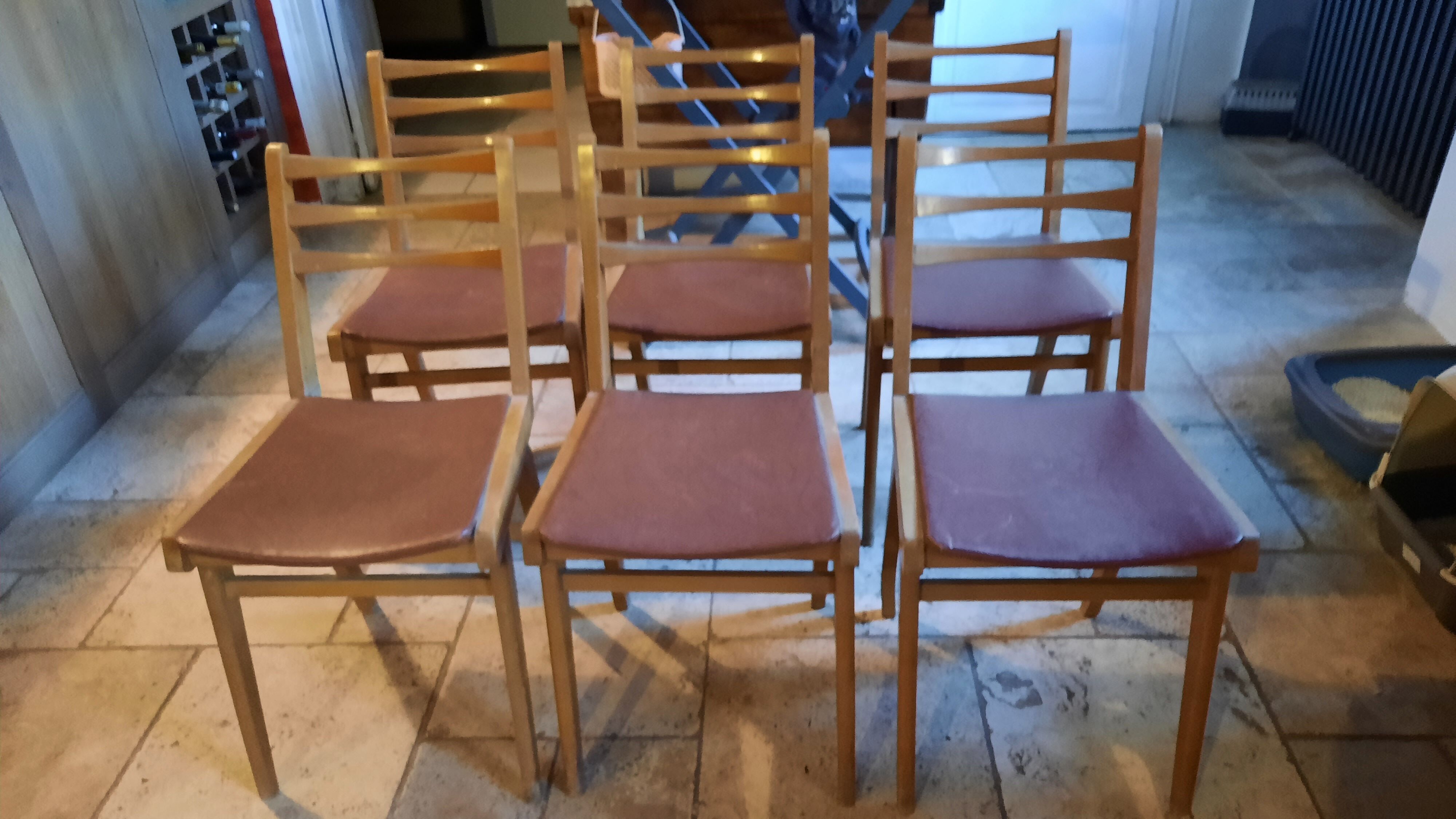 6 Scandinavian style chairs