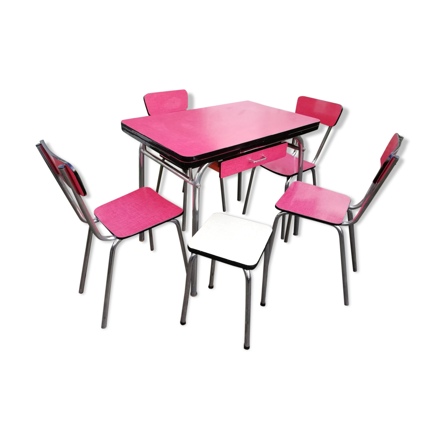 Table and chairs/stabonet in 60s formica