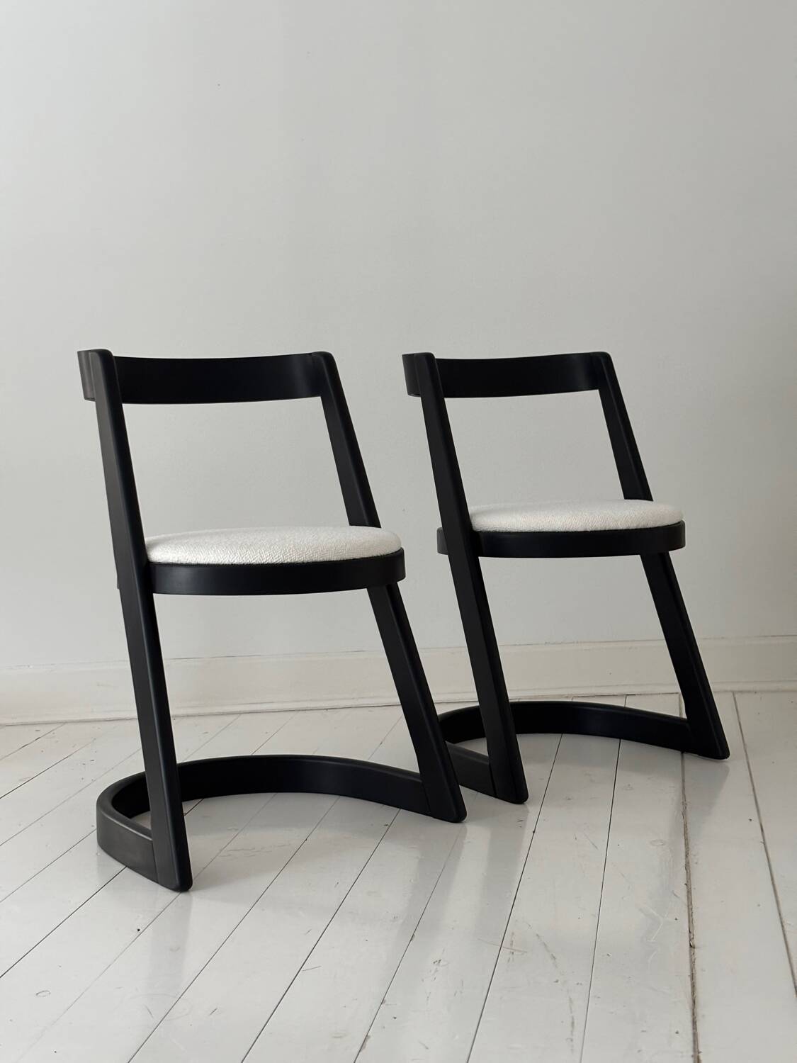 Pair of Halfa chairs by Baumann