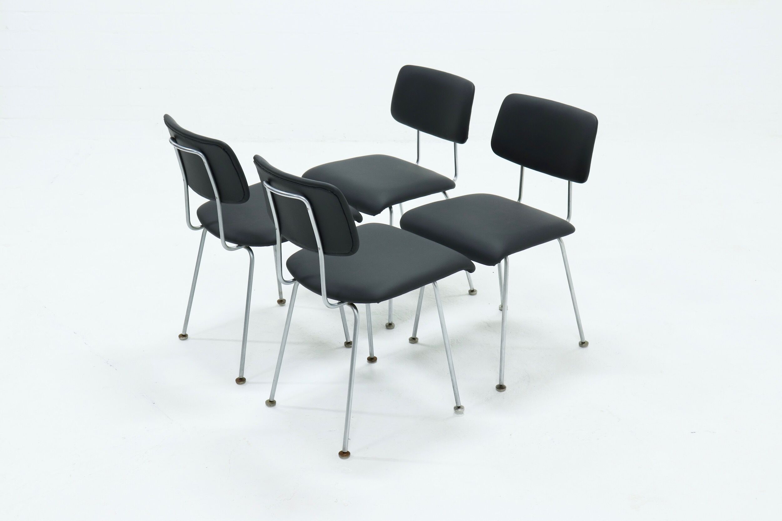 Set of 4 dining chairs Gispen 1263 by AR Cordemeijer 1960