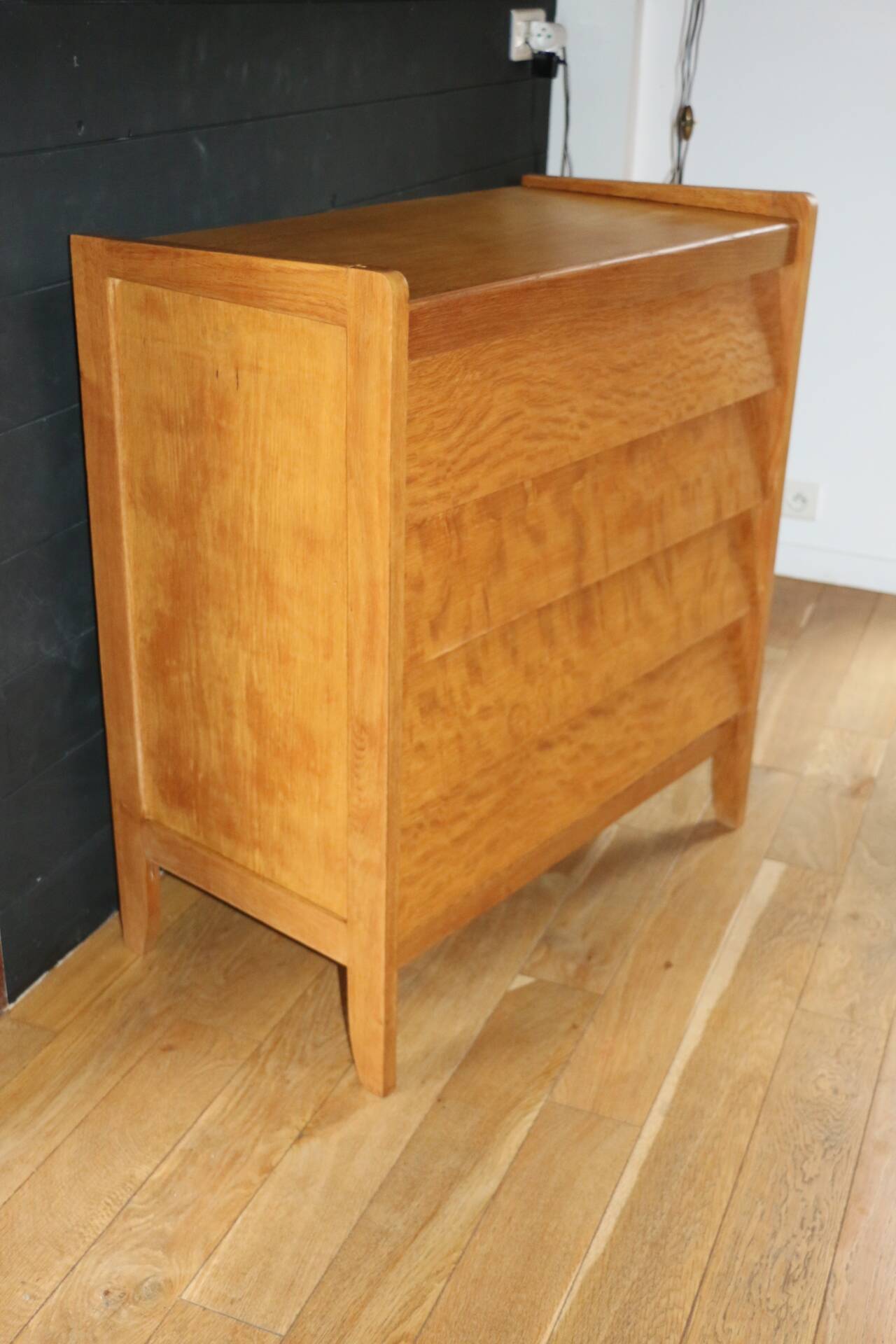 Chest of drawers with 4 drawers, light oak, 1960.