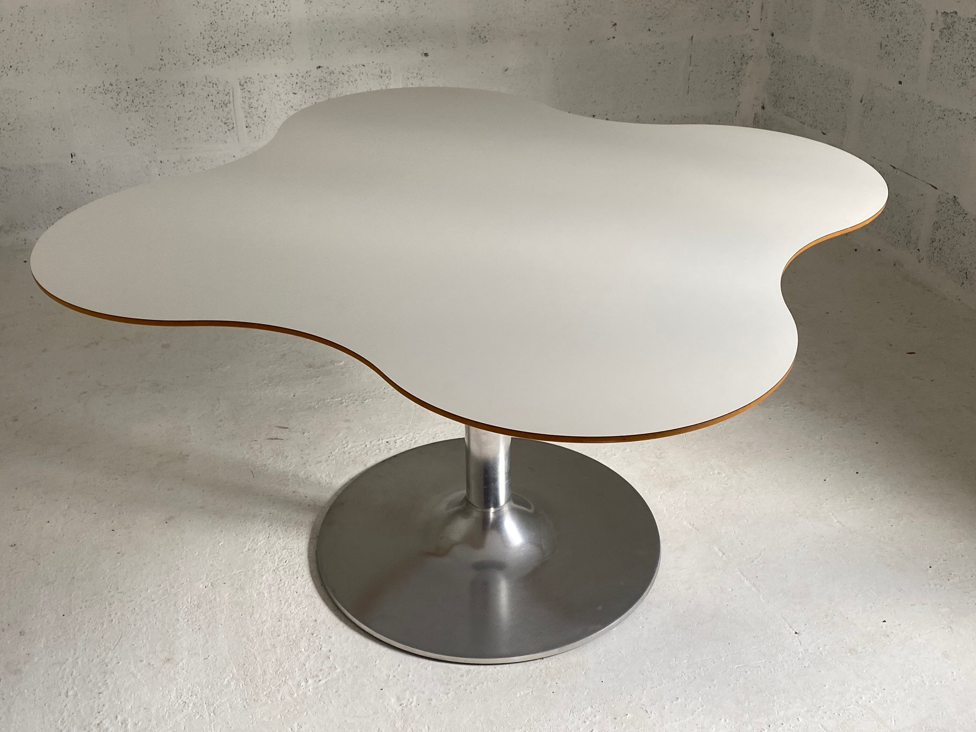 Vintage cloud table 1970