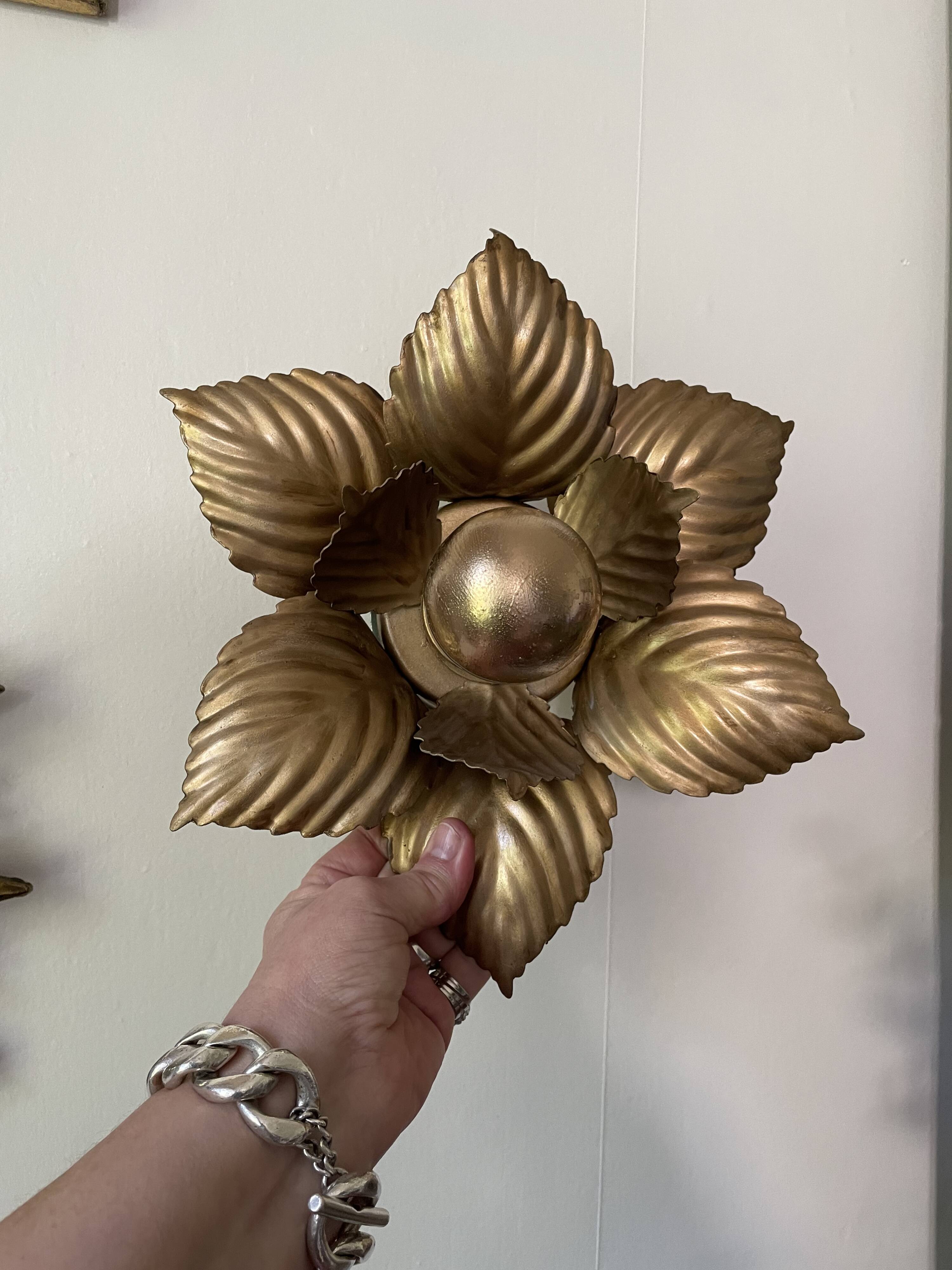 Masca golden flower wall light