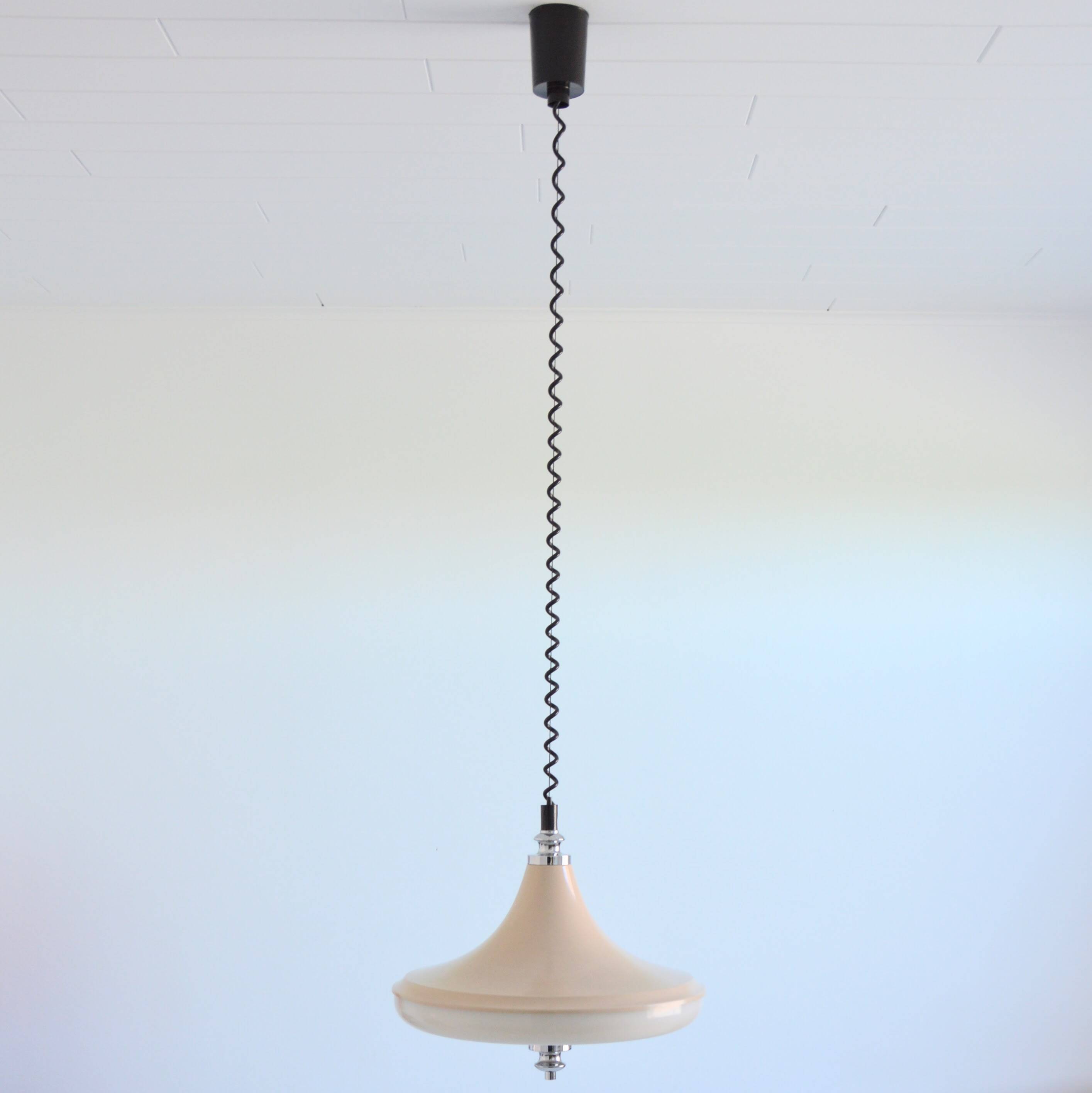 Suspension space age rise and fall / extendable design 1970s