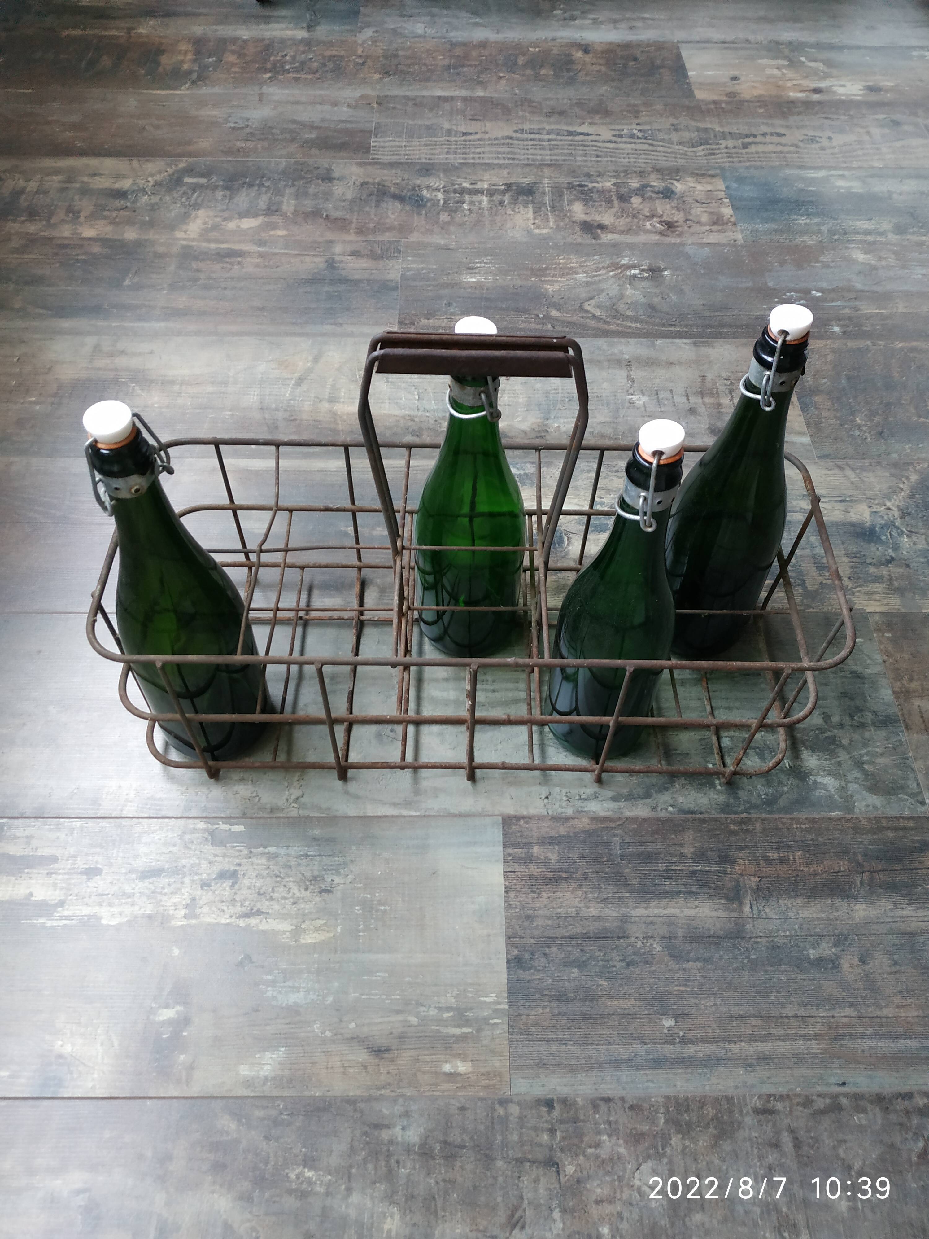 Panier à bouteilles en fer