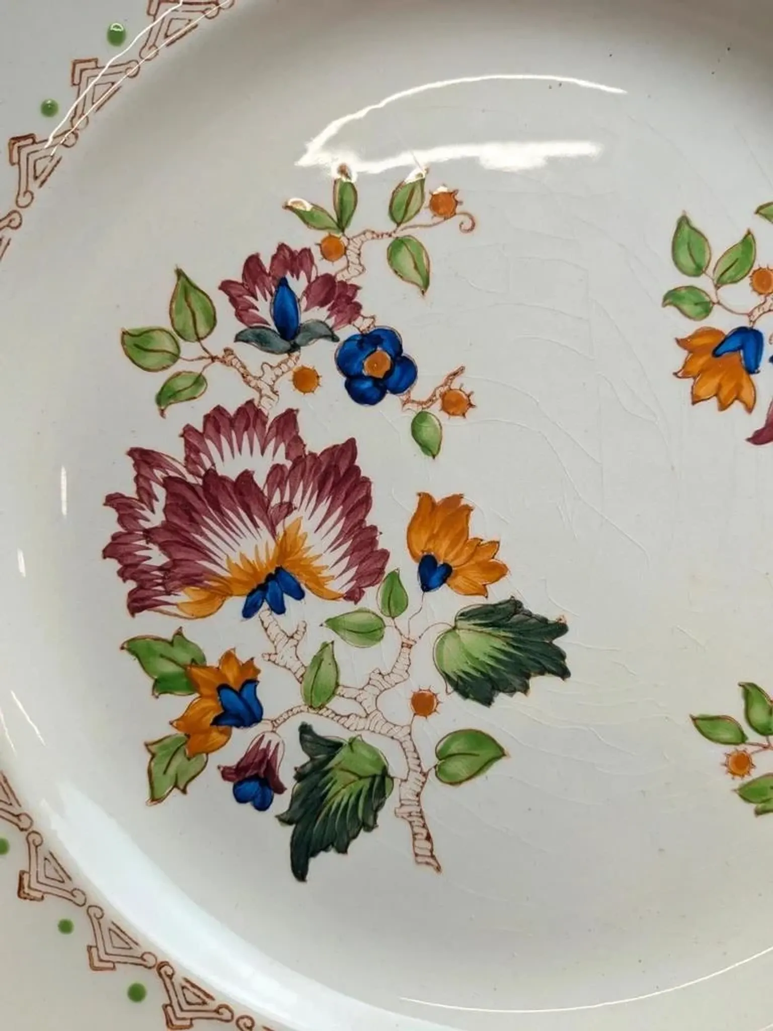 Large ironstone plate Longwy – Shanghai model – Polychrome floral decoration