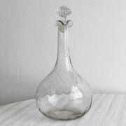 Carafe en verre soufflé torsadé avec bouchon