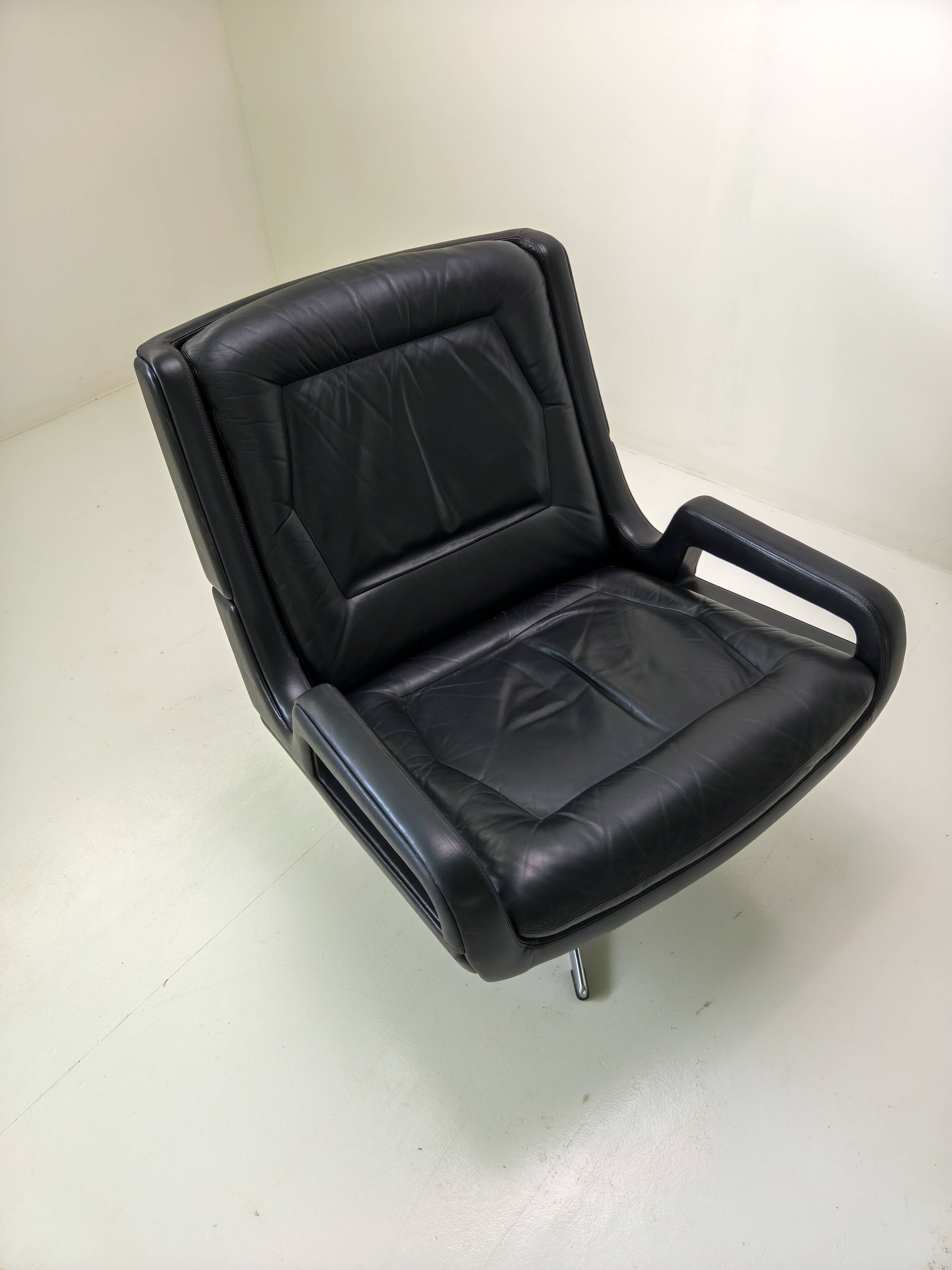 Carl Straub swivel armchair – 1960s/70s