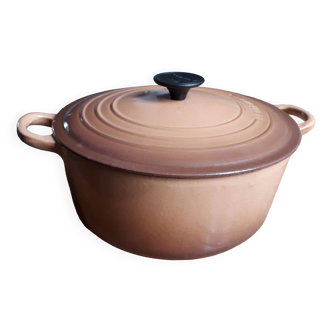 Cocotte Le Creuset ronde en fonte émaillée beige marron 26 cm