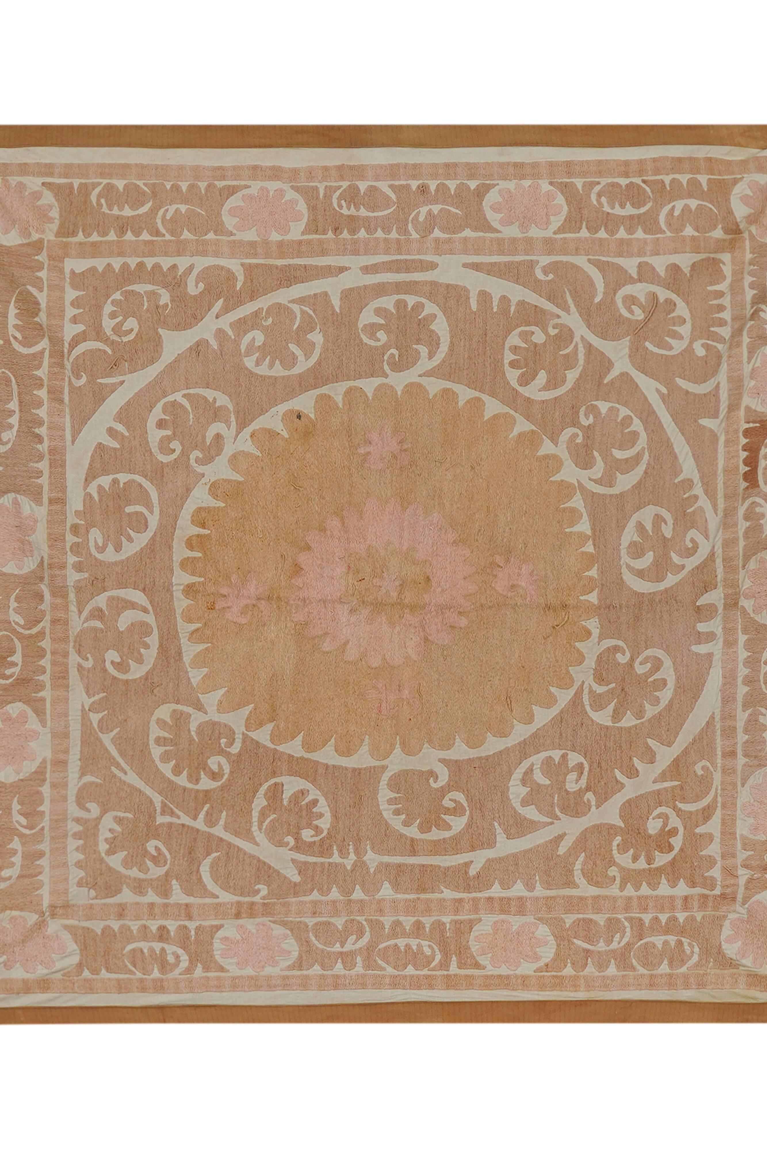 Vintage Turkish hand-knotted rug 134x140 cm