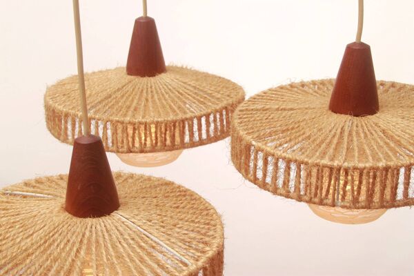 Lampe de plafond en teck des années 1960 triangle