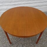 Scandinavian style roundtable