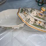 Trench tureen and its 2 plates