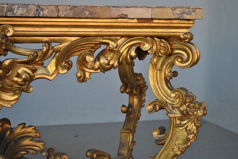 Console rocaille bois doré marbre romain XVIIème