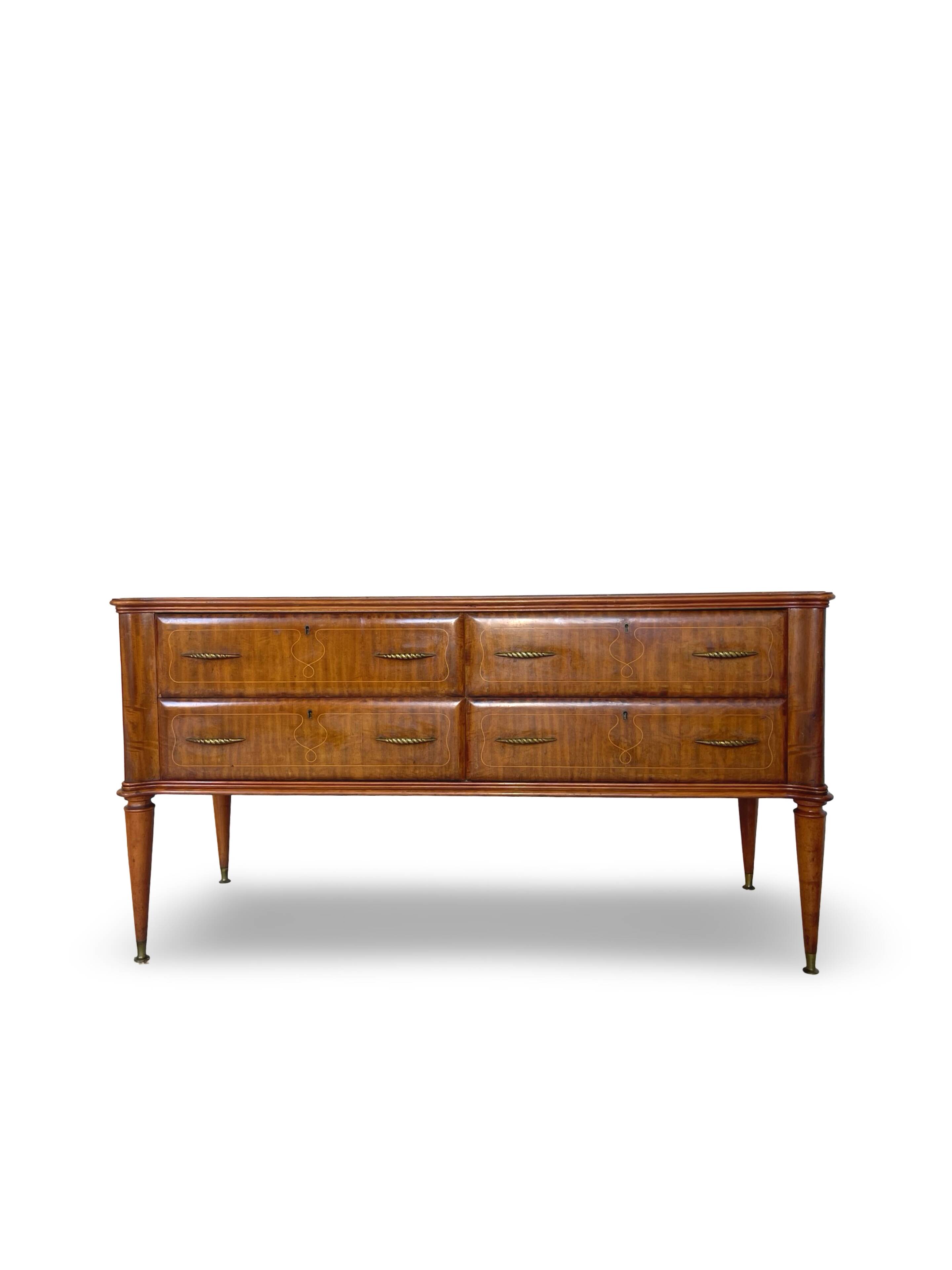 Une commode italienne vintage de style moderne du milieu du siècle