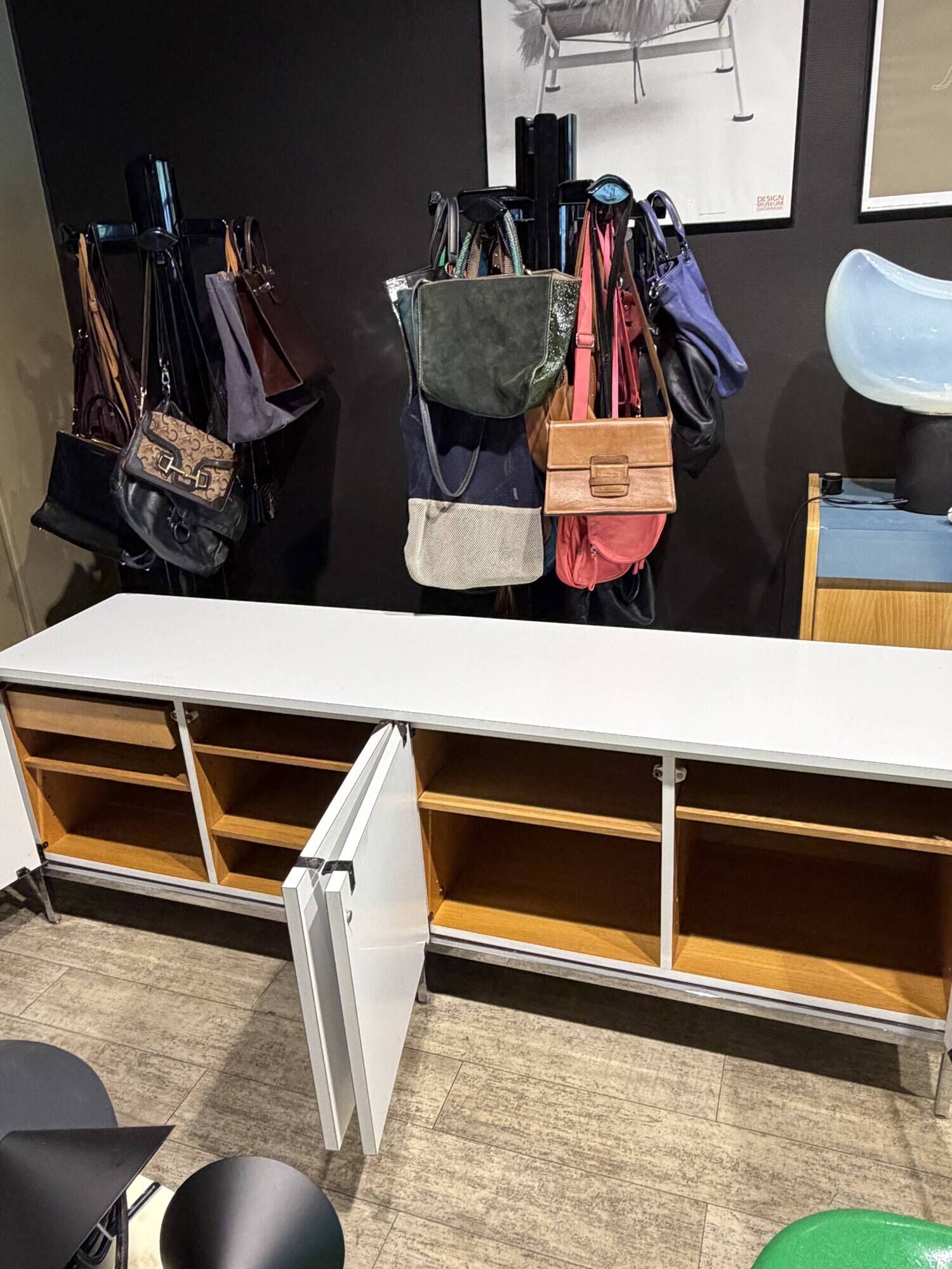 Enfilade Florence Knoll édition Knoll en bois blanc 4 portes