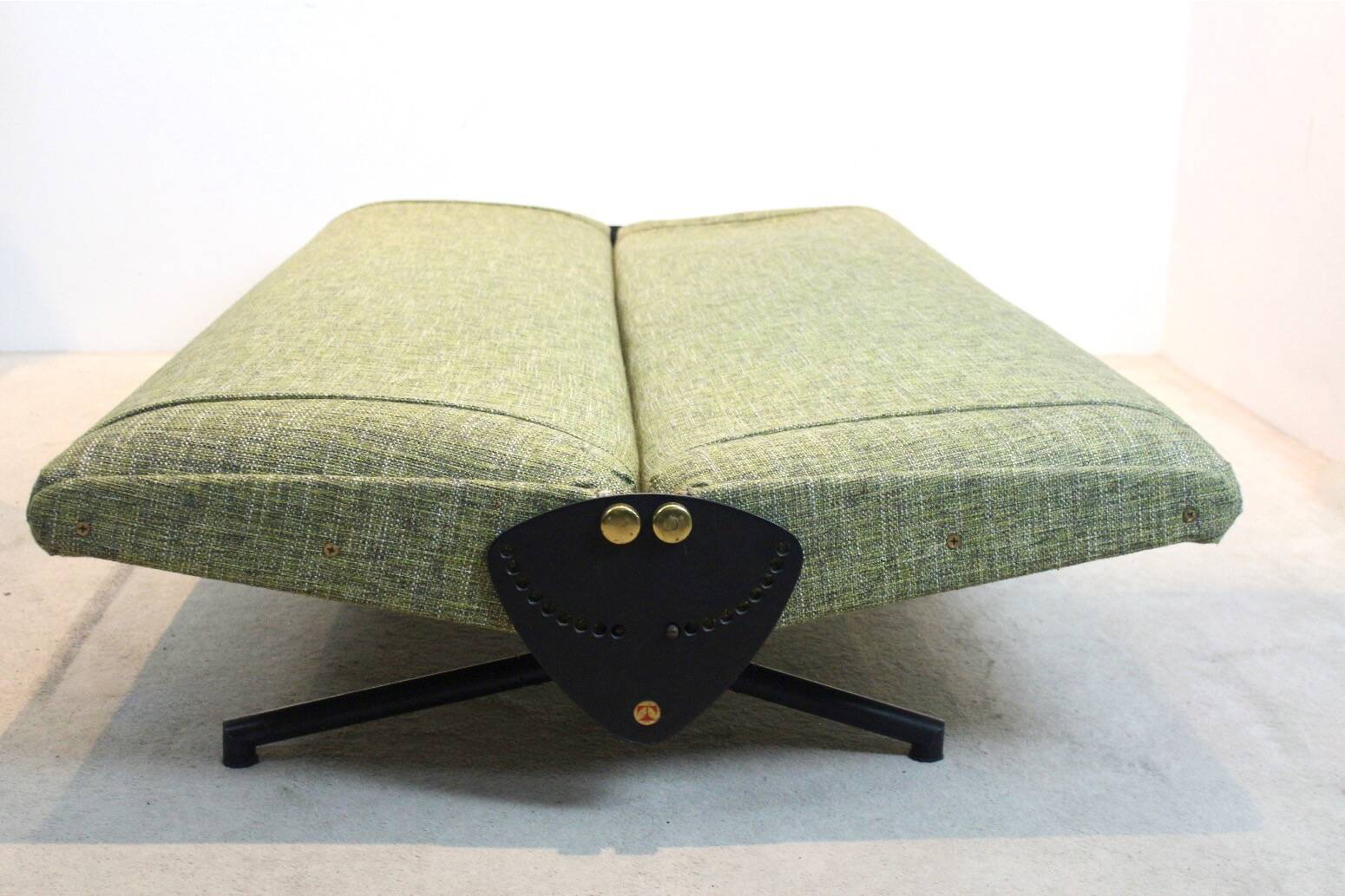 Canapé-lit D70 par Osvaldo Borsani pour Tecno, 1954