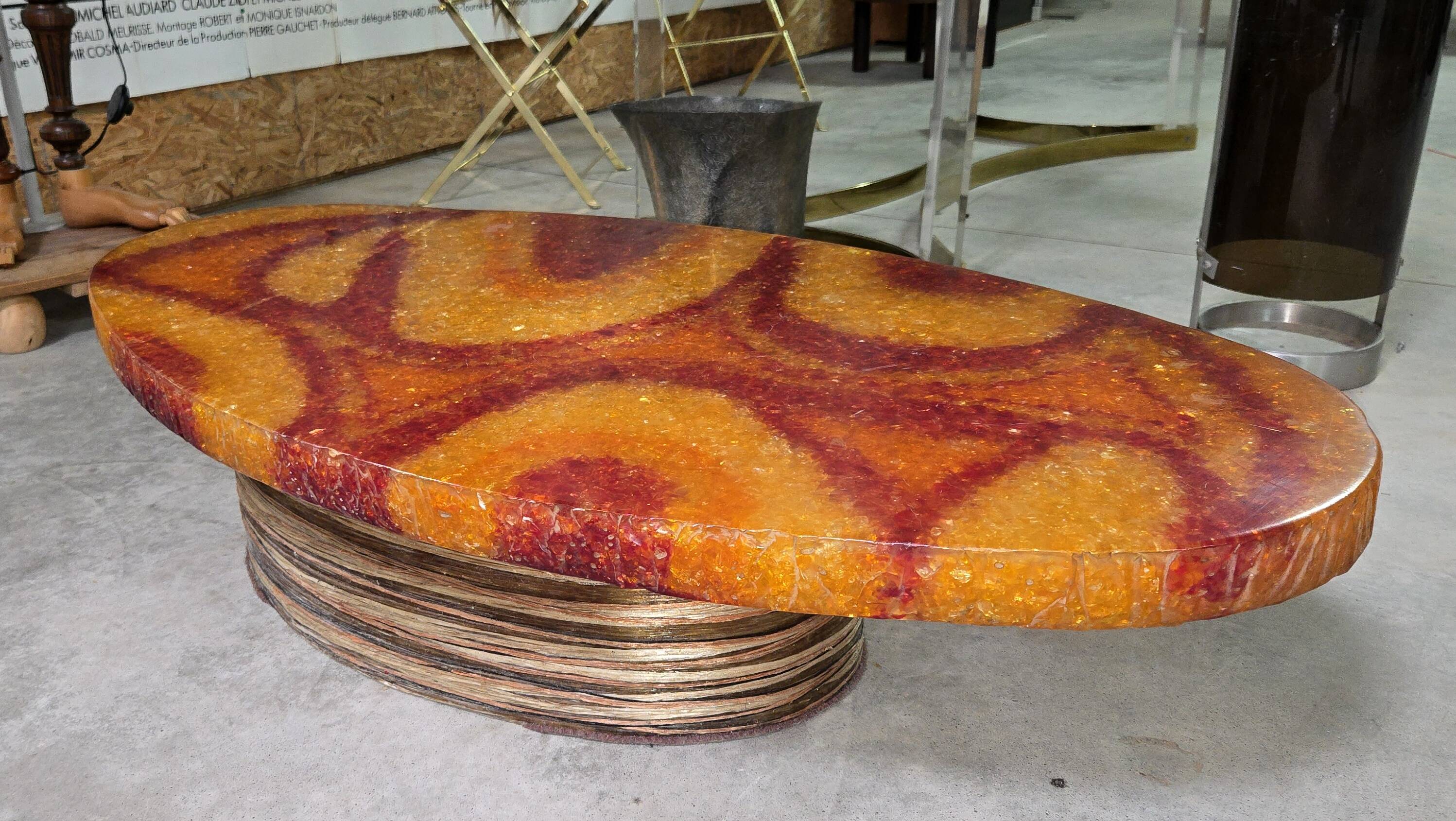 Accolay - Large designer coffee table in resin – Abstract decor – 1970s