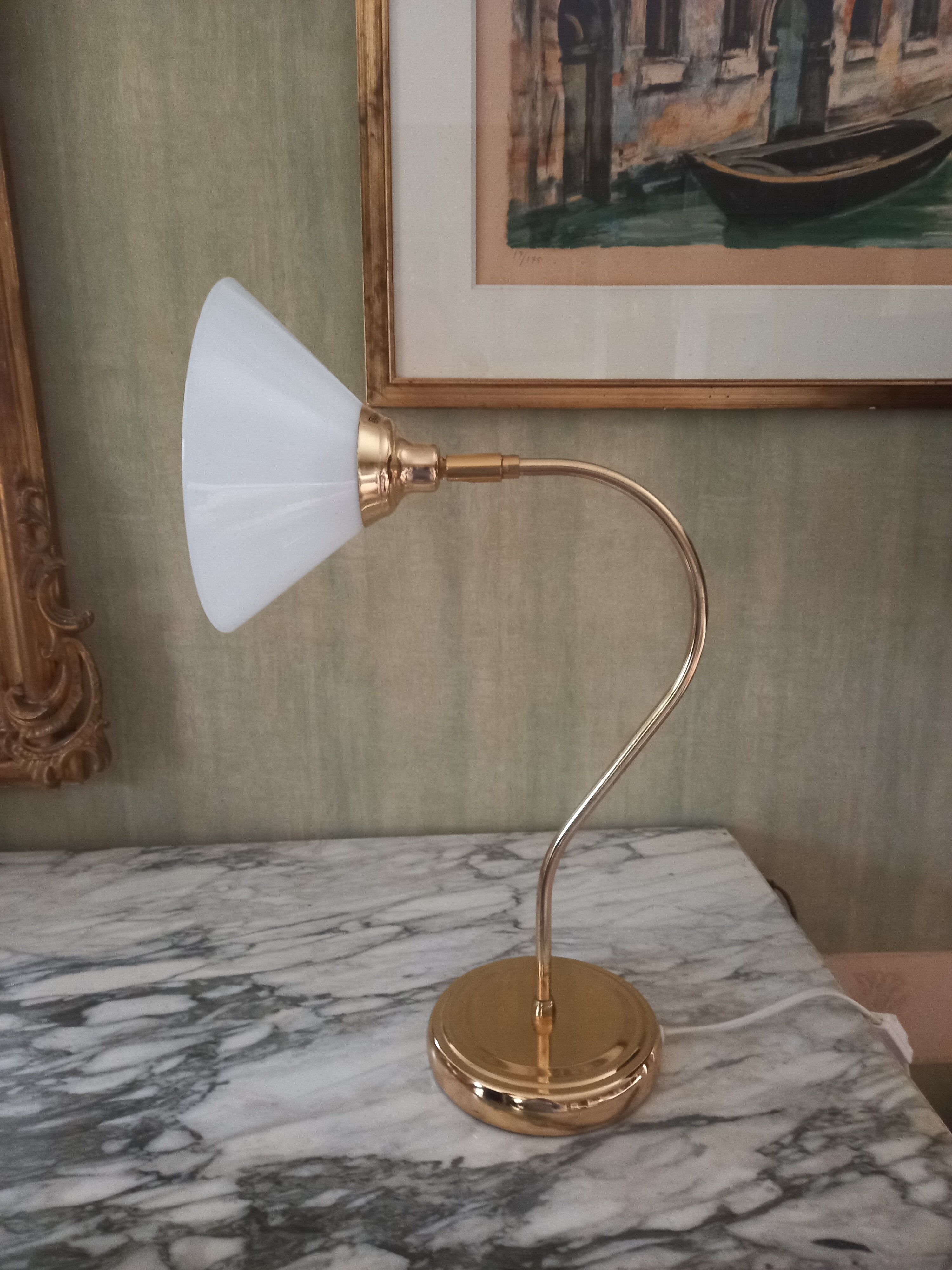 Lampe vintage opaline