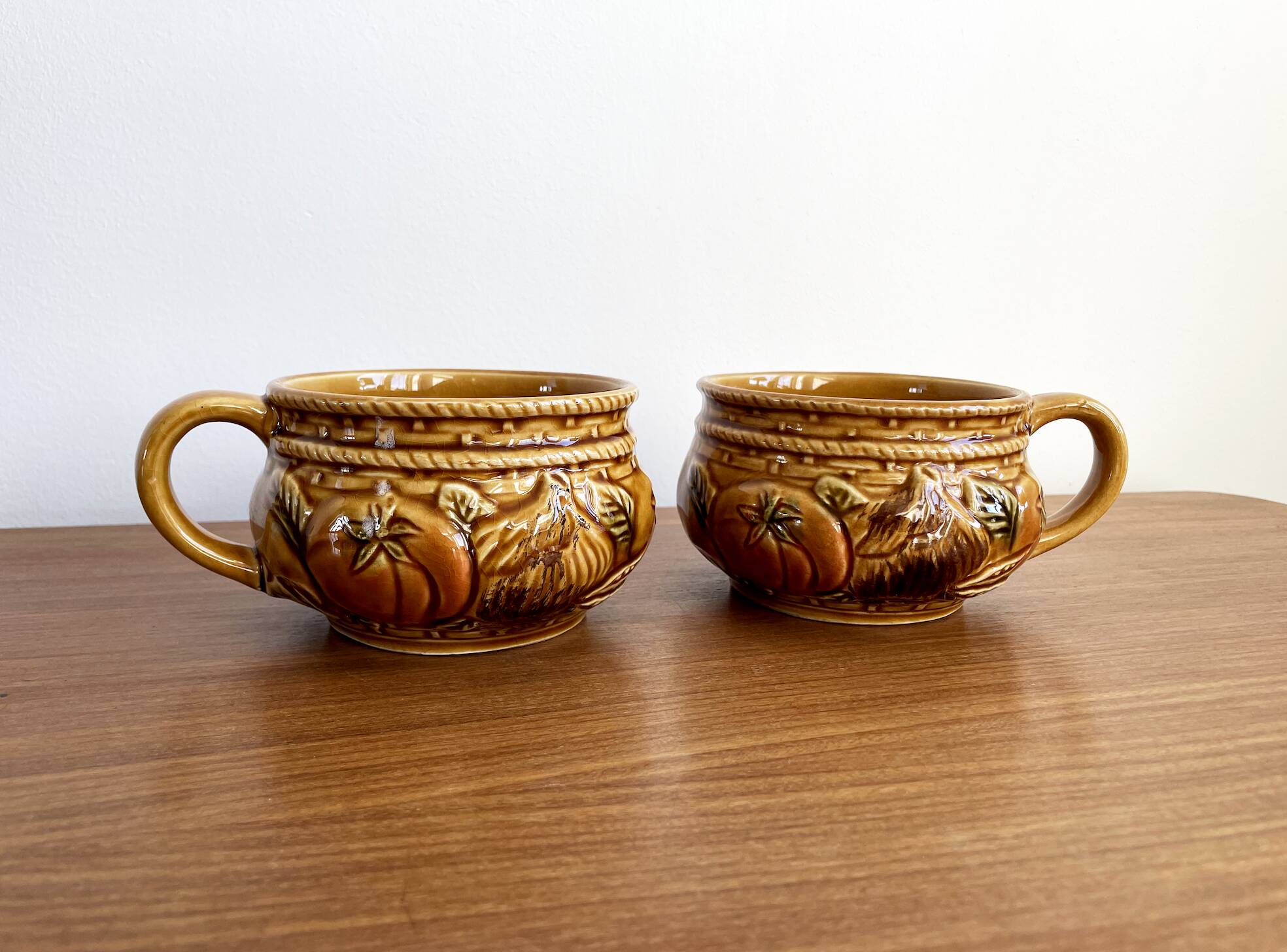 Pair of Japanese Majolica Soup Bowls Featuring Tomatoes and Onions