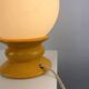 Lampe de table en verre jaune et blanc Temde leuchten type 1