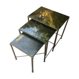Pull out tables