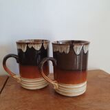 2 sandstone mugs