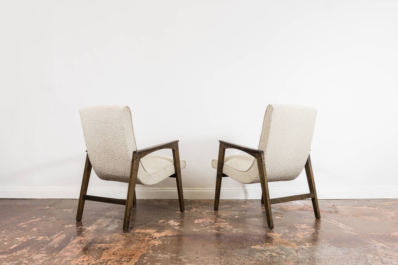 Paire de Fauteuils Mid-Century en Boucle Beige 1964