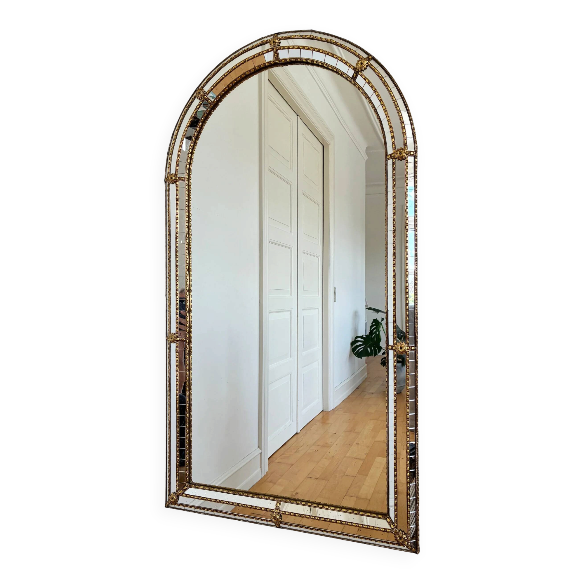 Large vintage Spanish Venetian-style wall mirror, brass, 1980s Hollywood Regency