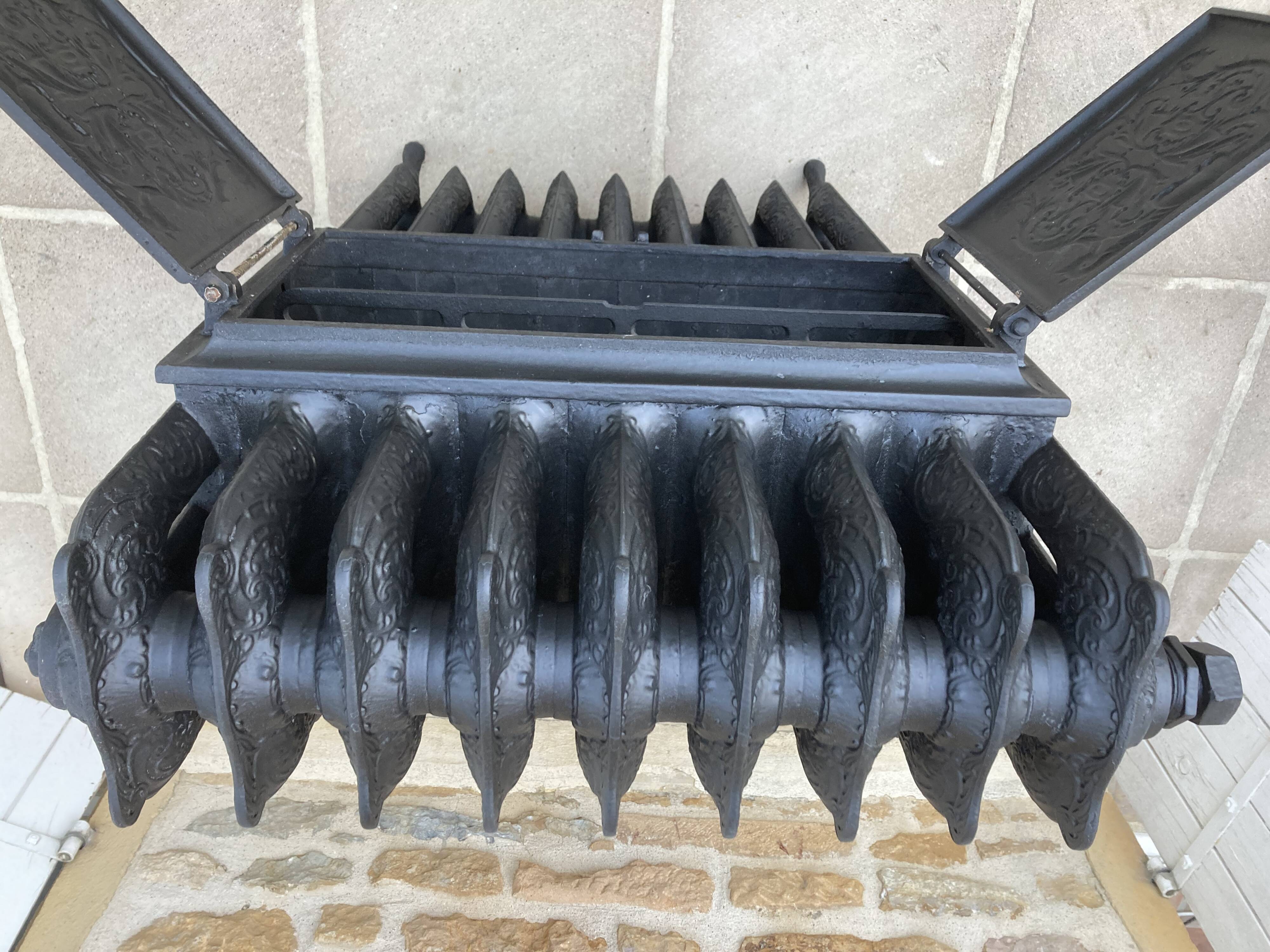 CAST IRON RADIATOR FLAT HEATER 9 elements 3 columns rococo floral patterns